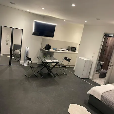 : Jolie Tres Calme Μονπελιέ